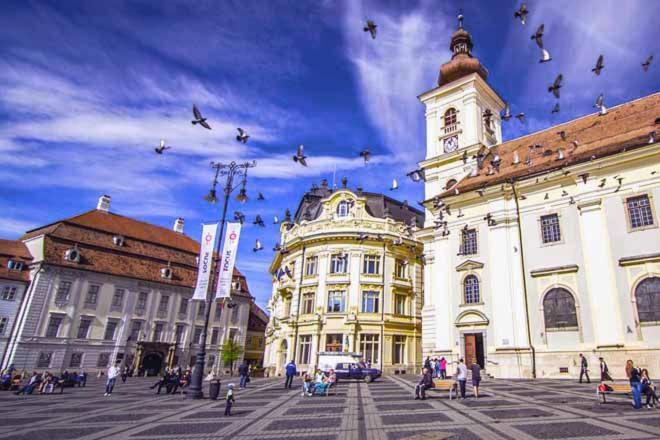 Luxury Center City Sibiu Buitenkant foto